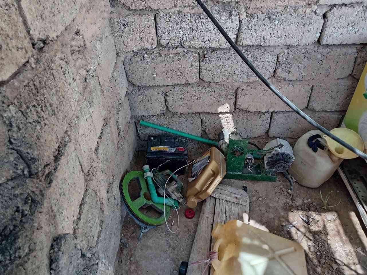 السلام عليكم من رخصة الادمن المحترم للبيع مولود لستر نوع فيلد مارشال الباب الأول ٨ حصان راس توليد ٧ونص كيفي جاهز معا سلف وباتري بعدني ماشادهن المولد شاصي يعني عل الكاع نصب وشغل السعر ٩٥٠ وبي مجال اتصل وادلل *********** العنوان ديالى
