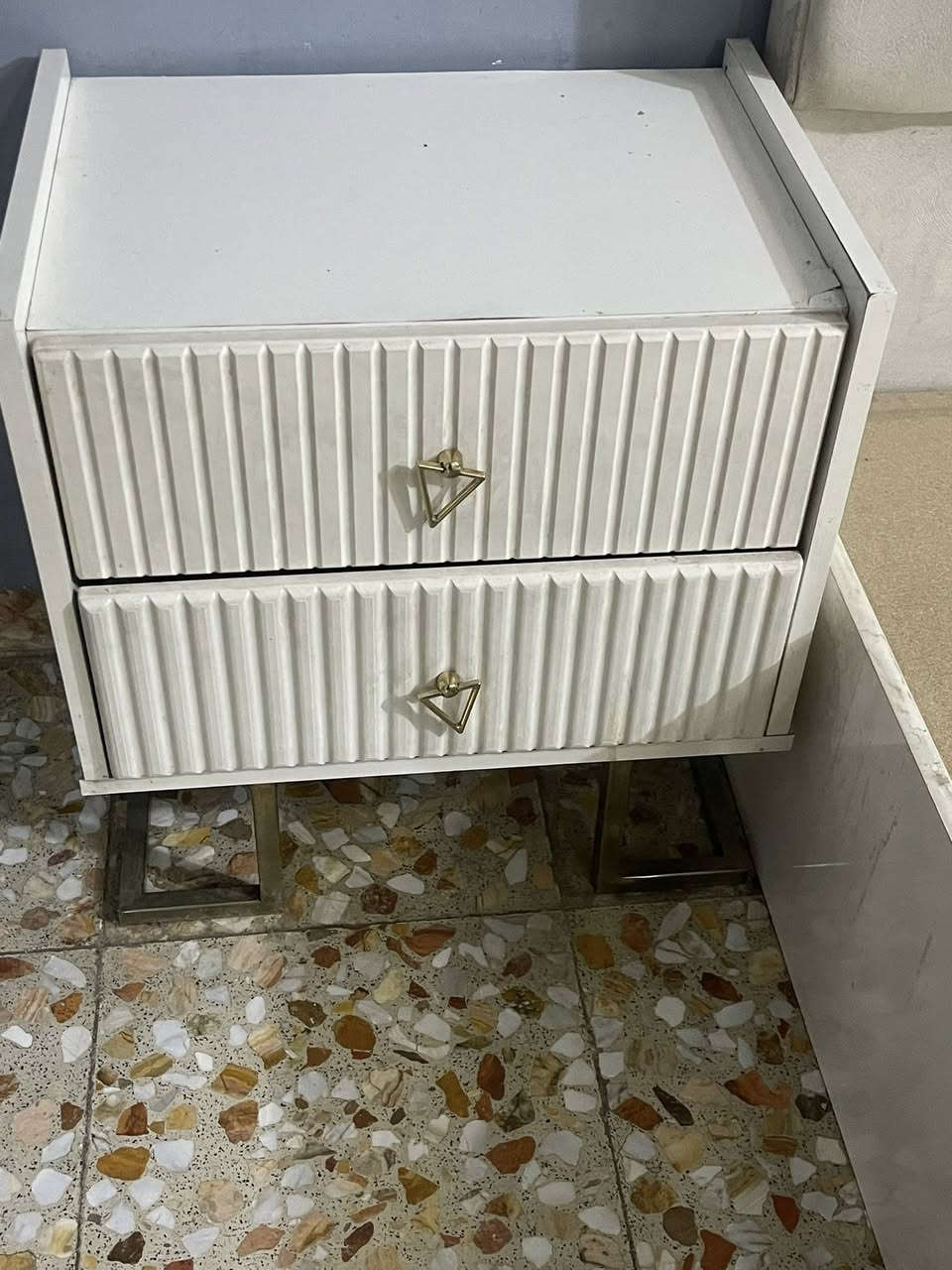 غرفة نوم تركي مستخدم 
9 قطع مميز كنتور زاوية 
السعر 800 الف
***********
