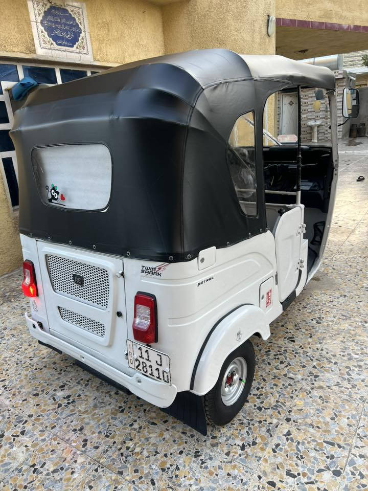 تكتك 2021 شهر 8 رقم بغداد دولي تحويل مباشر تكتك جاهزه عل اخير من تخمً تاير دوشمه سفريات يعني الشارع كبل   مكينه وكشر نظيف كهربائيات كذلك.   مكاني بغداد المعامل 
هاتف   ‭0776 223 5062‬ 📞
