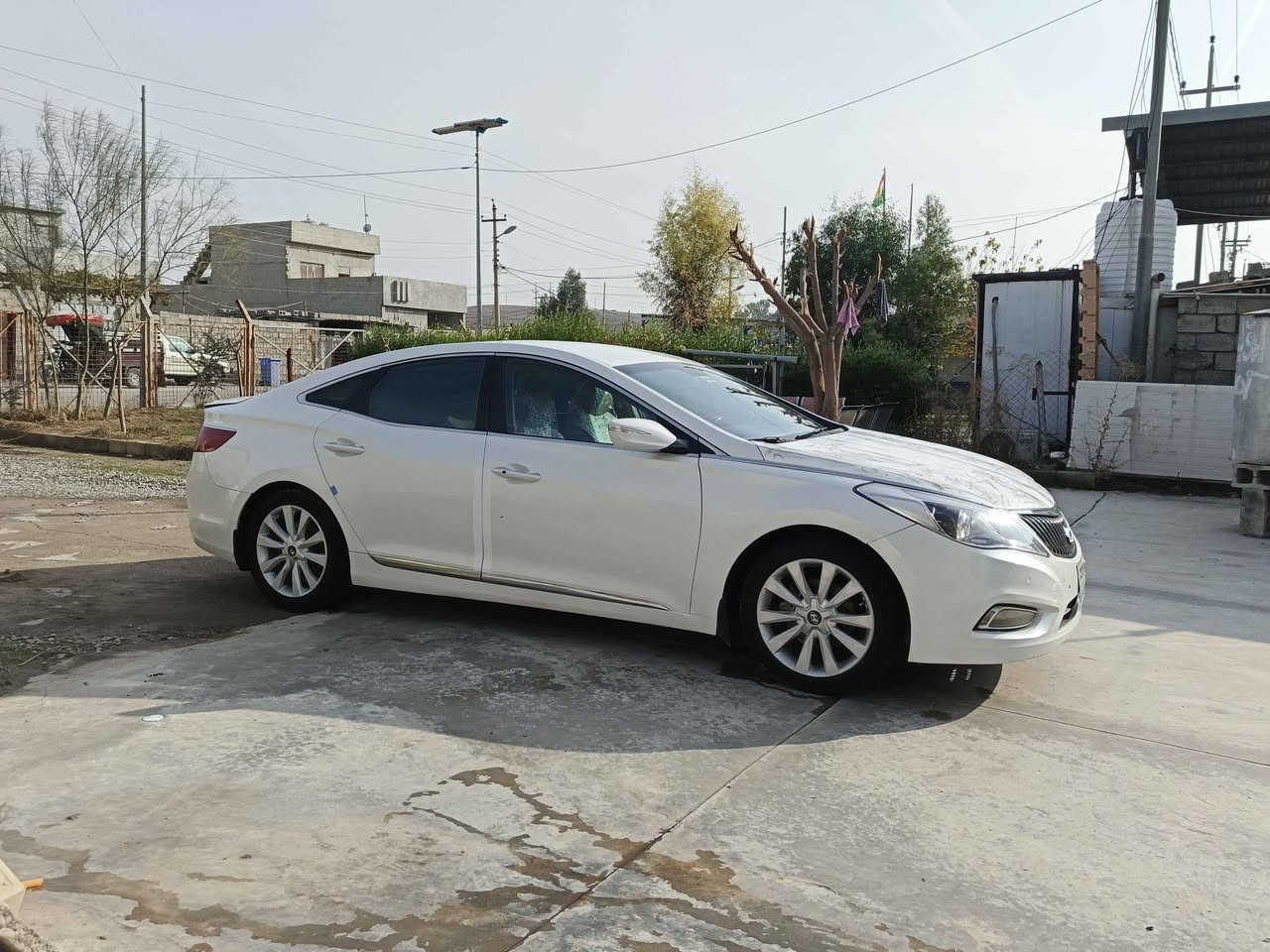 هوندای ئەزیزا 2013فول مواسفات خلیجی بەس بی پانو ڕامایە . سیارەکە لەسەر ساغی پارجە رەشە بی لیدان و بی زەربەو بێ ژووری پیشو. پشتی کەپسە سیارەکە لە سەر دەقی خوی مایتەوە. گیرو مەکینە تەبرید و تەقەو رەقە کارەبایی هه موو گیانی بەشەرتە 6وەرەقە ش   غرامەی لەسەرە. تیبنی سیارەکە جائیزە و خاوین مایتەوە سعر 98مجالێکی برایانەژ.م۰۷٥۰۸۳۷٤٦٤۸فایبر وتس ئاب
ــــــــــــــــــــــــــــــــــــــــــــــــــــــــــــــــــــــــــــــــــــــ
هوندای ازیرا 2013
محرک 6سلندر سیارە جدید
مواسفات فول بدون فتحە
سیارە جائیزە من کل شي
سیارە مکفولە من ضربه
مكفول من عیب كل شي
سیاره رشبوش بدون ای شي داخلي
یعنی سقف و تكمات مابی سبغ جاملغ مابی سبغ
مابی دواخل  سعر98شویە مجال
6ورق غرامە نزل من سعر
***********فایبر وتس ئاب اكر, نينوى
