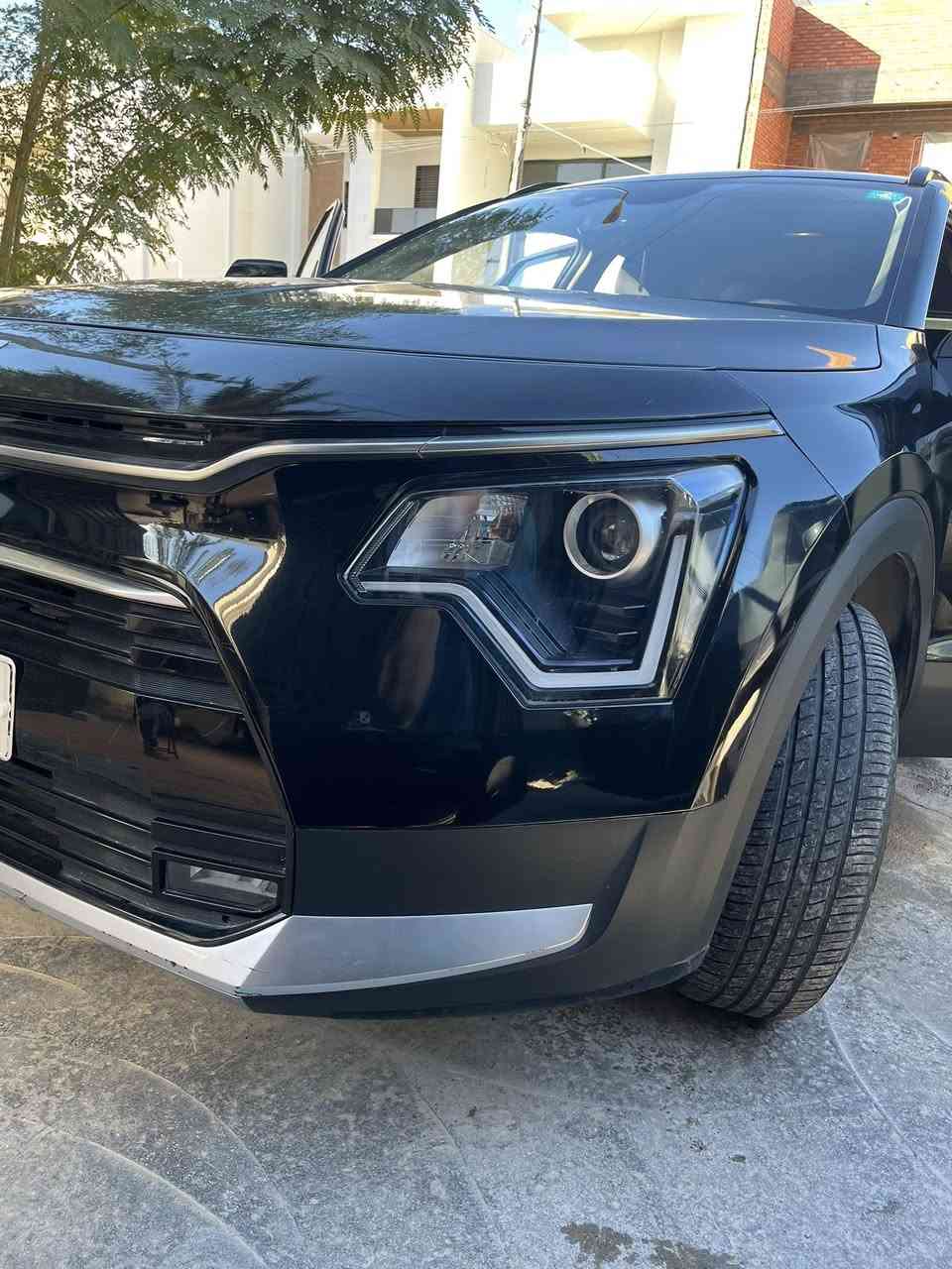 السلام عليكم

 Kia Nero نيرو 2023

السعر 152$ وبيها مجال 
 السياره / وارد امريكي

ملاحظه/ السيارة بدون ايرباكات بدون دواخل بدون لغد حادثها موضحه كما في الصور 
ماشيه: 12 الف ميل 

المواصفات

 . كشنات جلد     
.نظام ايكو وسبورت قياده
• شاشة كبيرة متصل 
• كاميرا خلفية
 .اتو هولد
رادار امامي
• مانع تصادم
• محدد مسار
• مثبت سرعة
• مانع انزلاق
• مري رادار
• شاحن وايرلس 
• إنارة تلقائية Auto
• نظام صوتي مميز 
• أوامر صوتية
• حساسات اصطدام
• بلوتوث
• مدخل USB + AUX
عنوان السيارة : بغداد اليرموك 

رقم الهاتف : ***********
