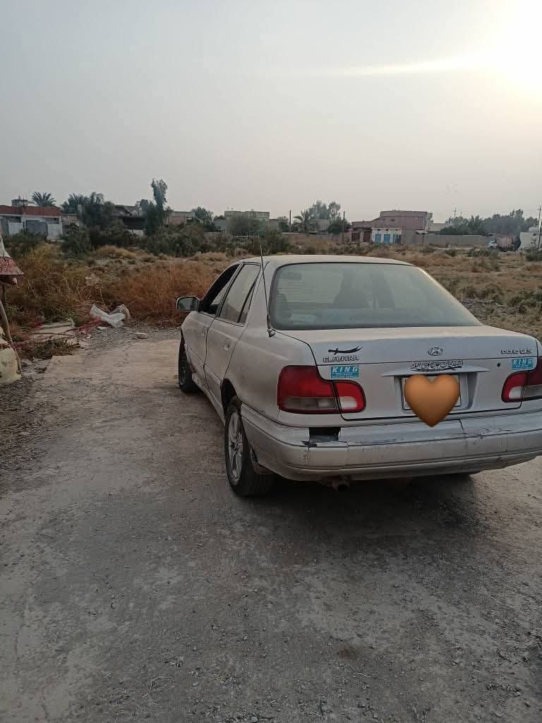 النترا للبيع موديل 93 مكانهة ديالى رقم سيارة هم ديالى 
مكينه 2000 مسكر سنوية لل26 تحويل ثاني يوم تبريد شغال و تدفئة
دوشمه داخل كلة كشنات و ارضيه و سقفيه 
شاصي بي عواج من جهت سايق تاير طالع عن برا شوي 
السعر 23وبيها مجال بسيط رقم *********** 
موجود  واتساب اقرا منشور قبل ماا تخابر وتحياتي
