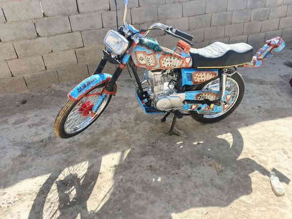 للبيع نامه شلامجه اصلي موديل 21تعمير اقل السبوع شرط ماماشيه الدراجه  السعر مليون و200وبيه مجال بسيط مكاني الناصريه قضاء الاصلاح آل خليوي  مكلف بالنشر ***********
