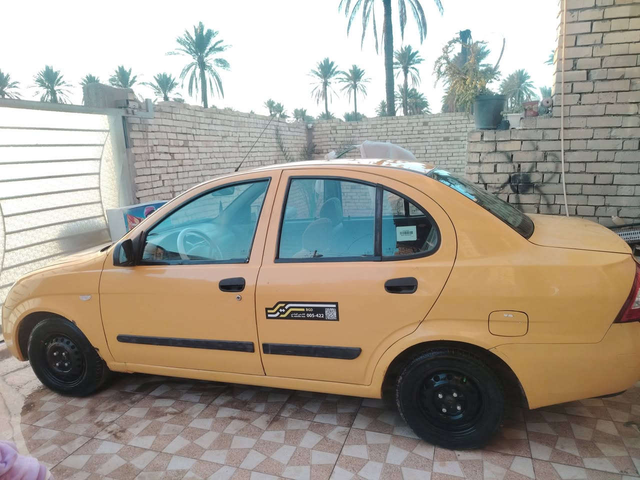 سلام عليكم طيبه البيع موديل 2015سياره حلوه مكينه جديده كير جديد سياره عارضها ٣٨  هيئه مصفره بيها صبغ خشم بنيد  رقم دولي مكاني جزيره سياحيه فحامه ***********
