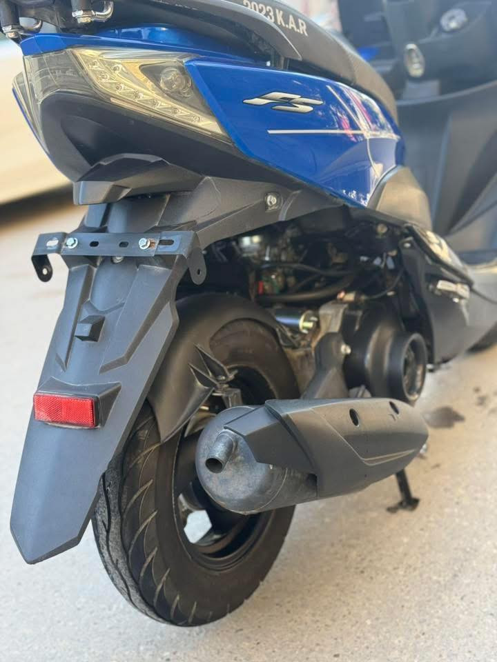 للبيع اف اس سكنس دراجه نضيفه ماعوزه شي 
سلف هندر كهربيات سكن عالي ناصي اشاير كله شغال وكامله
ابلاديه ما مفتوحه دراجه جديده سعره ٧٥٠ 
مكان ناصريه مركز موبايل 
(***********)
