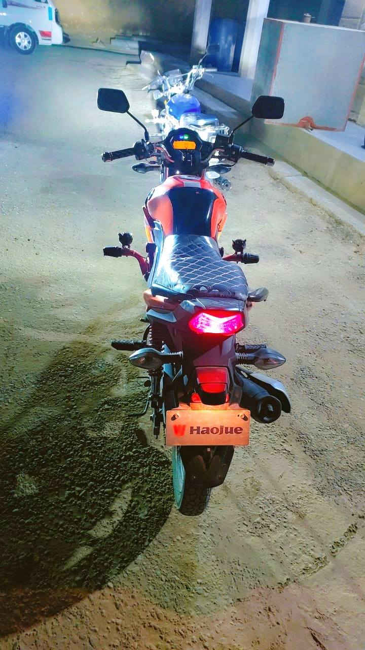 السلام عليكم هاوجي بطح
موديل 23. 
مسجل وارقام انكليزي.
السعر 18 وبي مجال للشراي يتصل ويدلل.
رقم صاحب الدراجه *********** وبي واتساب.
