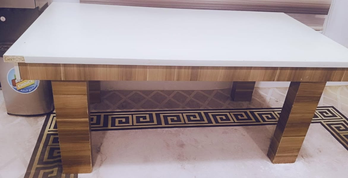 اللهمَّ صلِّ على محمد و آل محمد 
🌹🌹🌹🌹🌹🌹🌹🌹🌹🌹🌹
ميز طعام تكمة ثگيل مع ٦ كراسي نظيف ما بي ضرر 
للاستفسار الاتصال على  ***********
