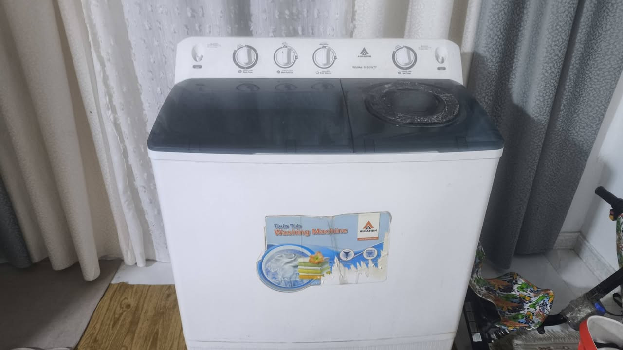 غساله الحافظ حجم 22 شغاله جديده للبيع مكاني البصره شط العرب فقط حوض نشافه بيه فطر صغير كله بلاد
***********
