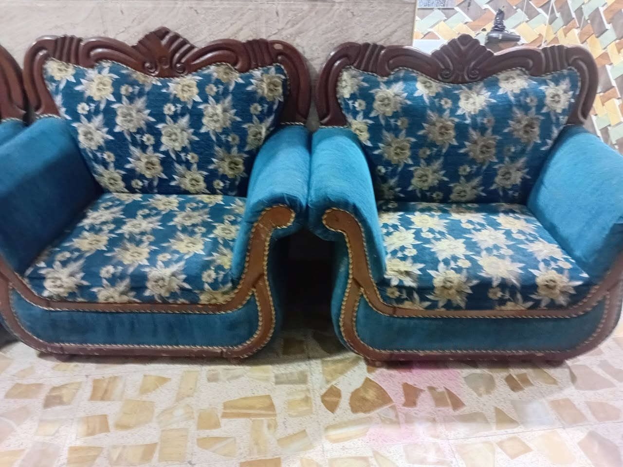 تخم نظيف نجاره العنوان بابل حي الجزائر ***********
