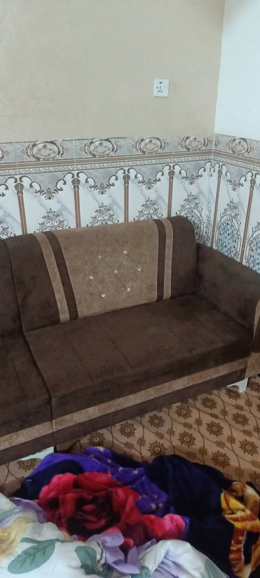 غراض كوفي للبيع 
                                          الاستفسار ***********
يوجد توصيل بكل حاجة مجانا 
شاشه حجم 65
تخم قنفات 10 قطع
نراكيل مسحوكه عدد30
منضومه انترنت نانو +راوتر+يوبيئس
راوتر ثاني
منضومه كامرات متكونه من اربع كامرات نوعيه زينه
شاشه +يوبيئس كامرات تربط على مبايل
ميوزه وكراسي وطبلات
لوحات جداريه 
مجمده وعارضه
سبلت 3طن
كونفيرات اثنين
طاولي 2
مكينه ثلج(مثرامه ثلج للعصاير) 
خلاط عصاير عدد2
نفاضات حديد سعر الوحده 1000
اعلان ضوئي
