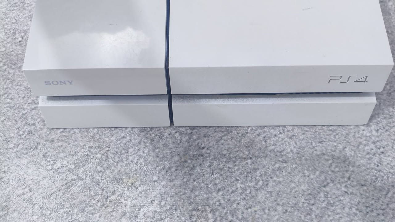 سلام عليكم ps4 فات مهكر مع خمس العاب ويوجد معه هارد يحتوي على اكثر من 8 العاب لكن يباع منفصل سعر جهاز بدون هارد 230 بي مجال مع هارد 280 بيه مجال تواصل على رقم ***********
