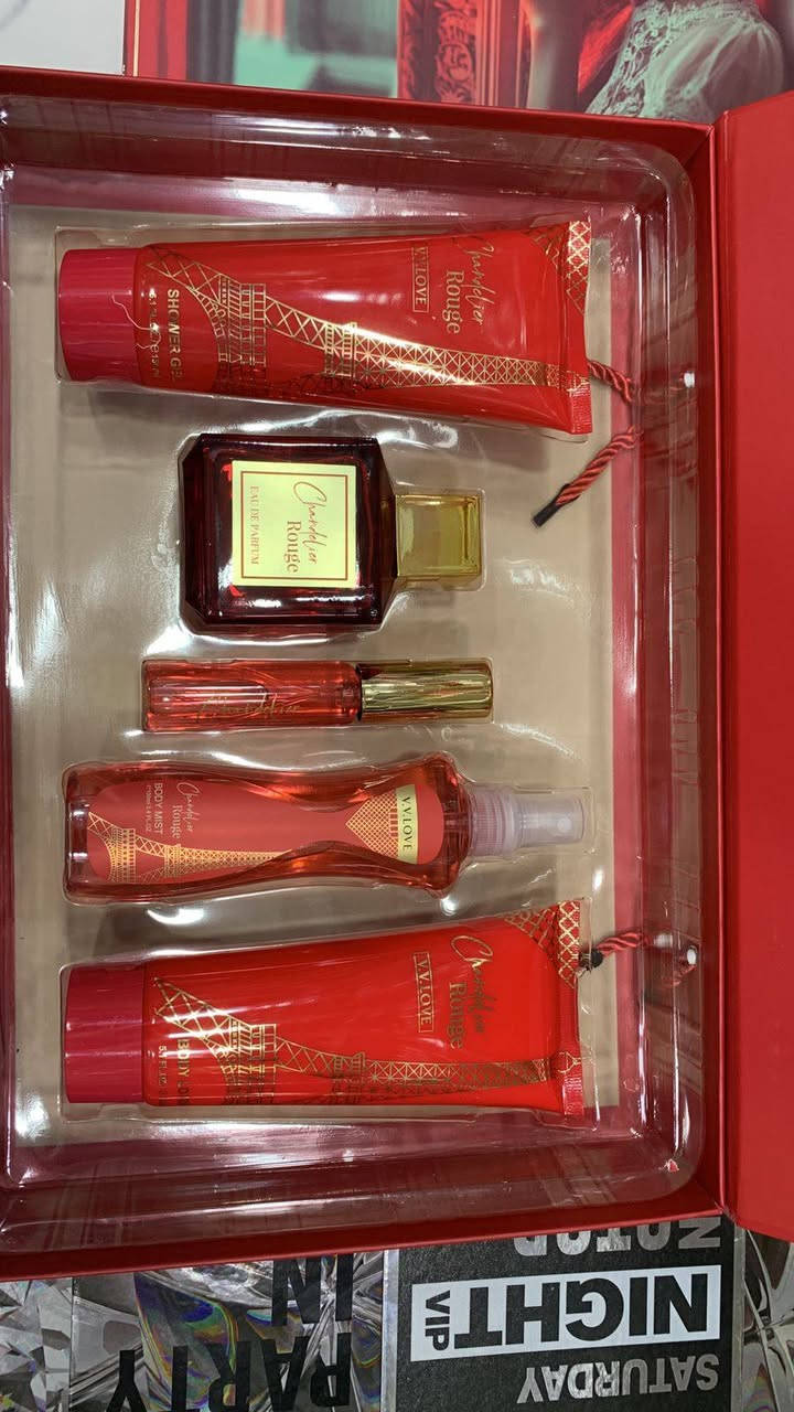 إذا كنت تبحث عن هدية أنيقة أو عطر للاستعمال اليومي، فهذا الطقم هو الاختيار المثالي.
📦 محتويات الطقم:
عطر 100ml
عطر صغير للسفر
بودي ميست
شاور جيل
أفتر شيف (After Shave) او جيل دوش 
✅ رائحة رجالية جذابة وثابتة. ✅ تصميم أنيق مناسب للإهداء. ✅ جديد وفي علبته الأصلية.
💰 الثمن: 199  درهم 
📍 المدينة: برشيد
🚚 التوصيل متوفر مجاني لجميع المدن المغربية.
📩 للتواصل عبر الرسائل الخاصة أو واتساب
https://wa.me/212699546229 
#عطور #عطر_رجالي #عطر_نسائي #هدايا 🎁 عرض خاص – طقم عطر رجالي و نسائي  فاخر (5 قطع) برشيد, المغرب


**إذا كنت صاحب هذا الإعلان وتريد حذفه لأي سبب، رجاءا أرسل رسالة إلى الدعم الفني**