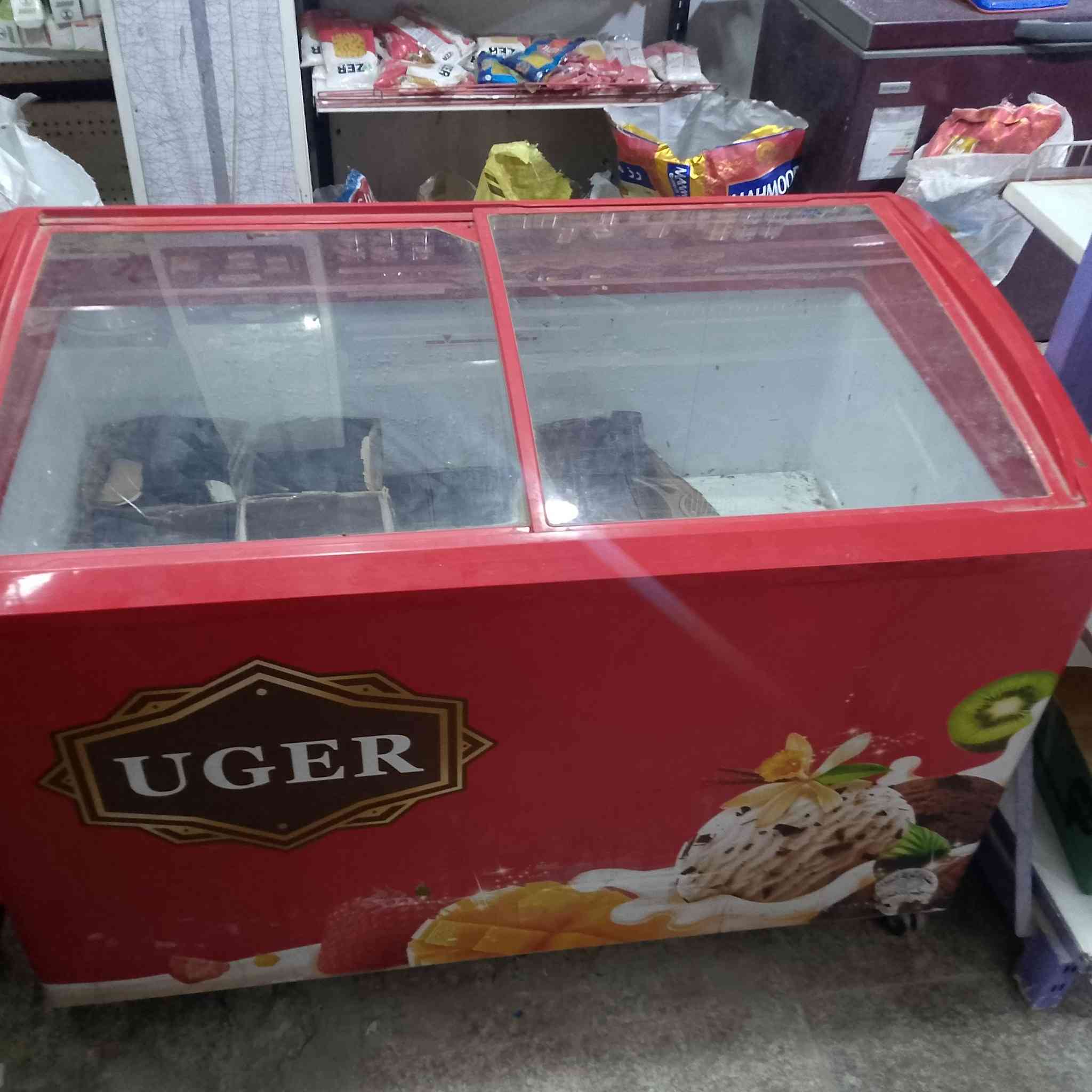 مجمده ايكور التركي نضيفه جدا تجميد فول للبيع ب 350 مكاني بغداد الدولعي ***********
