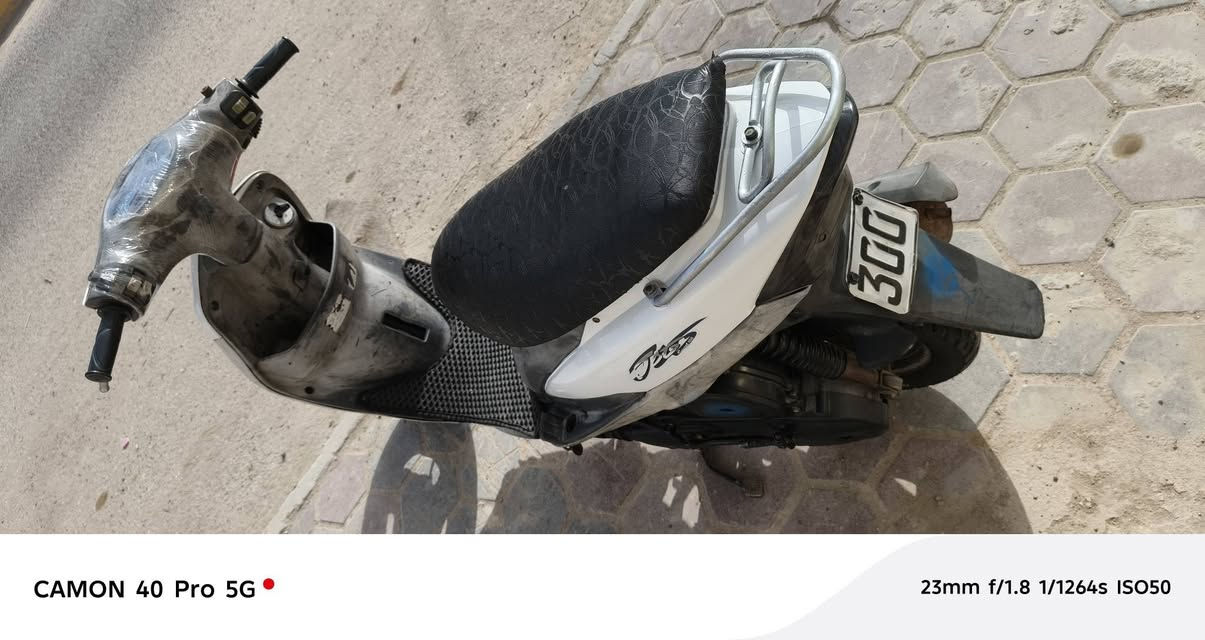 سلام عليكم دراجة ماكس منقولي البيع كل شيء شغال بيها مابيها اي نقص سعر ٥٥٠رغم الستفسار*********** شراي يتصل أو يدزلي بصمة العنوان ناصرية مركز
