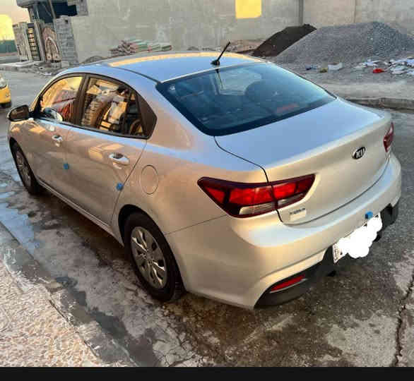 السلام عليكم سياره كيا ريو 2018 خليجي المحرك 14 الضرر الجملغ القدام صبغ طخم تايرات جديد كربون بنزين بيها السياره باسمنا والنظافة خير من الله السعر مالها 125 وبيها مجال شويه ***********
