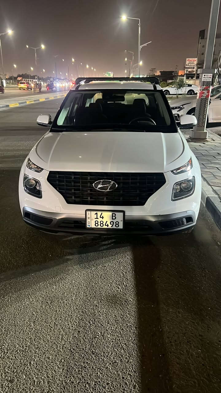 سلام عليكم البيع هونداي فينيو موديل 2022سعره120$ السيارة بسمي صور الحادث على الوتساب حادثة خلفي ***********
