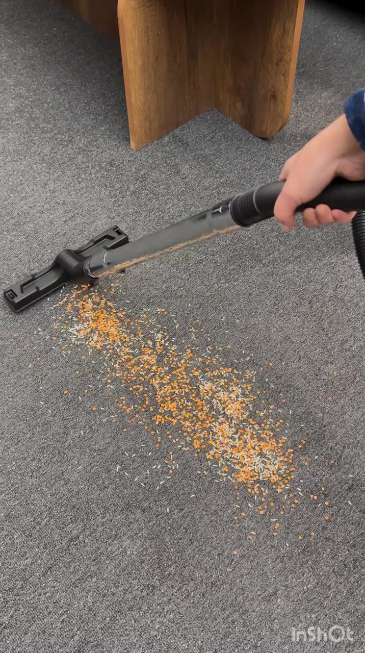 Onix OVC 53012000   بهيكل معدني قوي ووظيفة منفاخ.Onix 53042200 واط24 لترتتميز بمادة ABS متينة ومحرك نحاسي نقي.ONAX DB-25002200 واط25 لترمكنسة اسطوانية م  الخفيف.
عنوان حله عوفي قرب دكتور
عمود ٣٦٥
*********** حسين
*********** سجاد
