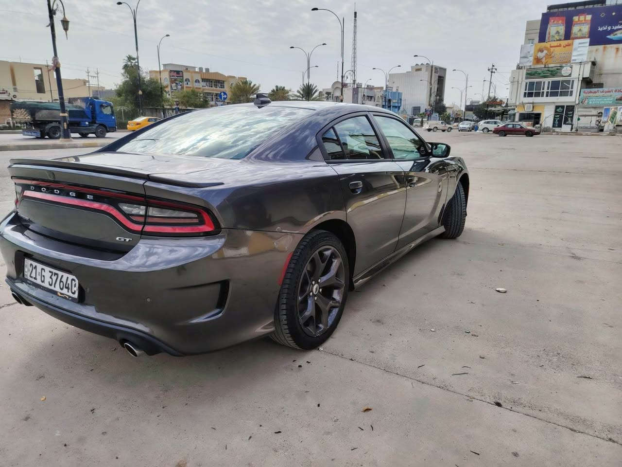 الموديل 2018  
لون نفطي 
‏رقم سليمانية 
تايرات جدد    
‏‎المحرك : V6.  3.6L 
‏‎سياره جديده ونظيفة بدون مصروف 
‏‎شاشه كبيرة مع نظام ملاحة GPS 
‏‎ مقعد امامي كهربائي 
‏‎ حساسات مع مانع تصادم خلفي . 
‏‎ تشغيل عن بعد 
‏‎ محدد سرعة 
‏‎ ‏‎كاميرا خلفية
ضرر موضح في الصور 
السعر 230 
رقمي *********** اني مكلف بنشر خابر ابو سياره كركوك, العراق
