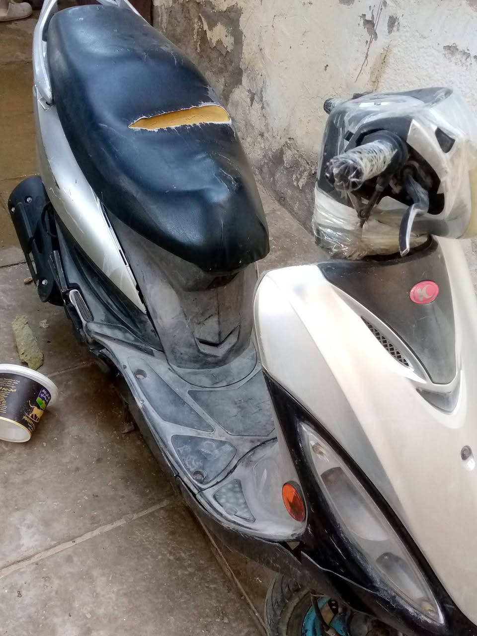 دراجه كامكو جي فور
الدراجه كوم حديد 
جانت تشتغل كلشي ما بيه بس وكفت 
سعره 150 
مكاني الناصريه حي الشهداء 
***********
