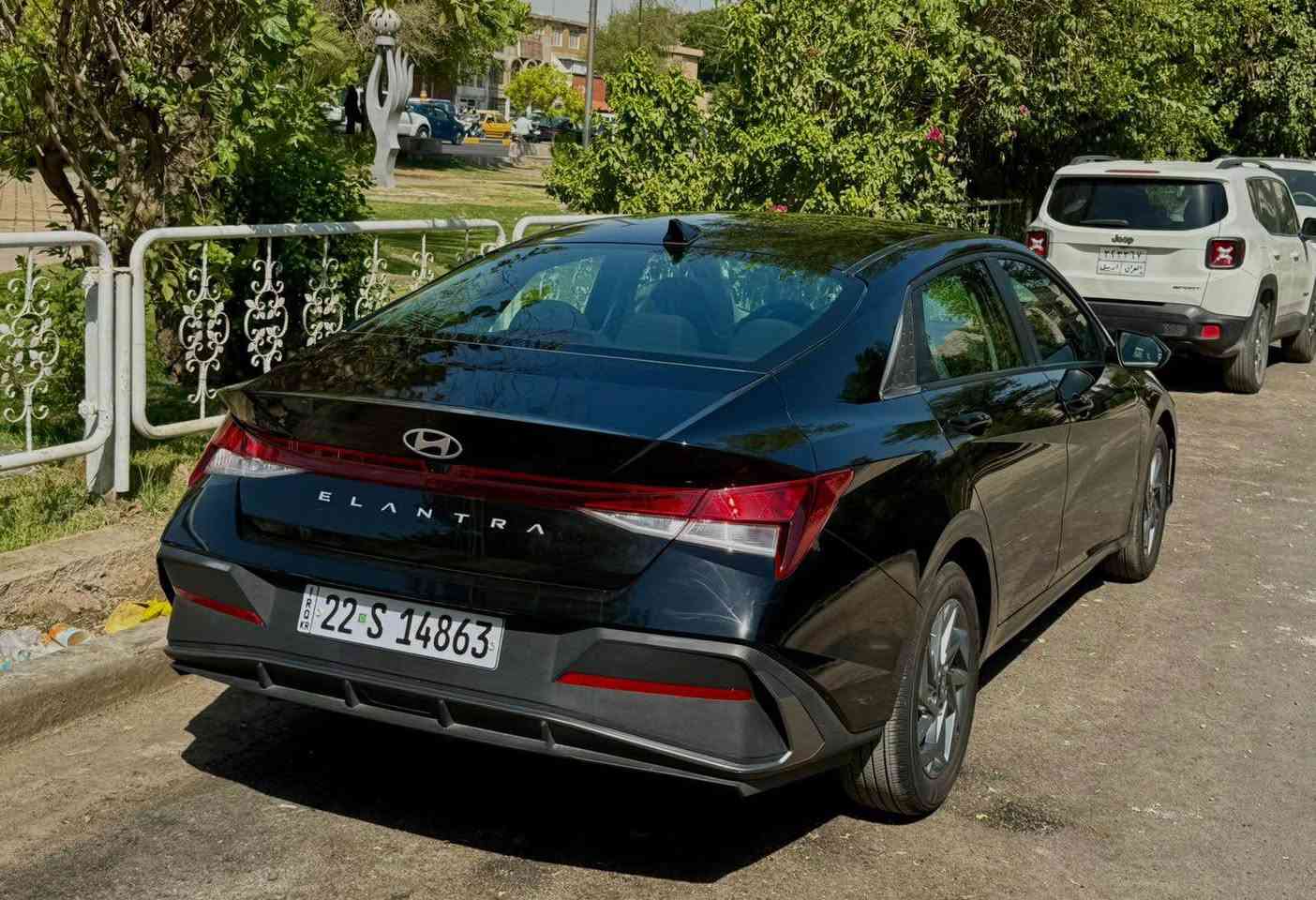 السلام عليكم
النترا ٢٠٢٤ سودة وارد امريكي الحادث /جاملغ امامي عكس سايق  واصبع لخشم بنيد حادث سطحي كلش وبسيط ايرباك ستيرين سيارة ليبل واحد بدون تبديل كله بلادي
صور حادث موجودة سيارة مكفولة من كلشي سيارة دواخل نضيفة جدا
 ماشية٢٧ الف ميل 
مواصفات 
شاشة متصلة 
رادار ٣٦٠ وتوقف امامي خلفي
محرك 2000 دوش
رقم اربيل ولهزة   بعدهة مساقطة سنوية بااسمي جديدة
السعرة ١٦٤ بيهة مجال بسيط جدا
*********** بغداد, العراق
