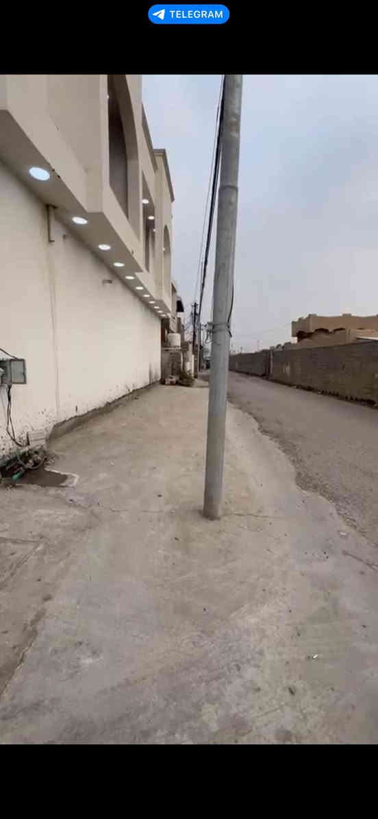 سلام عليكم ورحمه الله وبركاته
يعلن مجمع الدور البيضاء السكني 
  عن توفر وحدات سكنية مختلف المساحات وبأسعار تنافسية زراعي سند 25 قرار محكمة في منطقه الري بالقرب من منطقه الشباب ومنطقة المربع الذهبي ضمن مناطق بغداد / الكرخ موقع ممتاز جدآ تتراوح  المساحات :

60متر واجهة(6متر) نزال(10 متر) طابقين يحتوي هول+ استقبال + مطبخ +صحيات غرف نوم عدد 3
.....السعر 100 مليون ....

85 متر واجهه (6 متر ) طابقين يحتوي ع هول +استقبال +مطبخ+صحيات+غرف نوم عدد 3 
السعر ١٢٠ مليون  

90متر واجهة(6 متر) نزال(15 متر) طابقين يحتوي هول + استقبال+ مطبخ+صحيات غرف نوم عدد 3 
..... السعر ١٢٥ مليون .....

115متر واجهة (7 متر) نزال(17.5متر) طابقين يحتوي هول+استقبال+ مطبخ +صحيات + غرف نوم عدد 4
....السعر  ١٤٥ مليون .....

135 متر واجهة (7.6 متر) نزال(18 متر) طابقين يحتوي هول +استقبال + مطبخ + صحيات + غرف نوم عدد 4
..... السعر 165 مليون .....

علمآ المجمع كامل الخدمات( ماء +كهرباء + مجاري+ تبليط وبوابات دخول نضام سكيورتي) وبالقرب من المربع الذهبي : اغتنم الفرصة موقع ممتاز واسعار مناسبة جدآ
الاستفسار ***********

0790 680 4831
