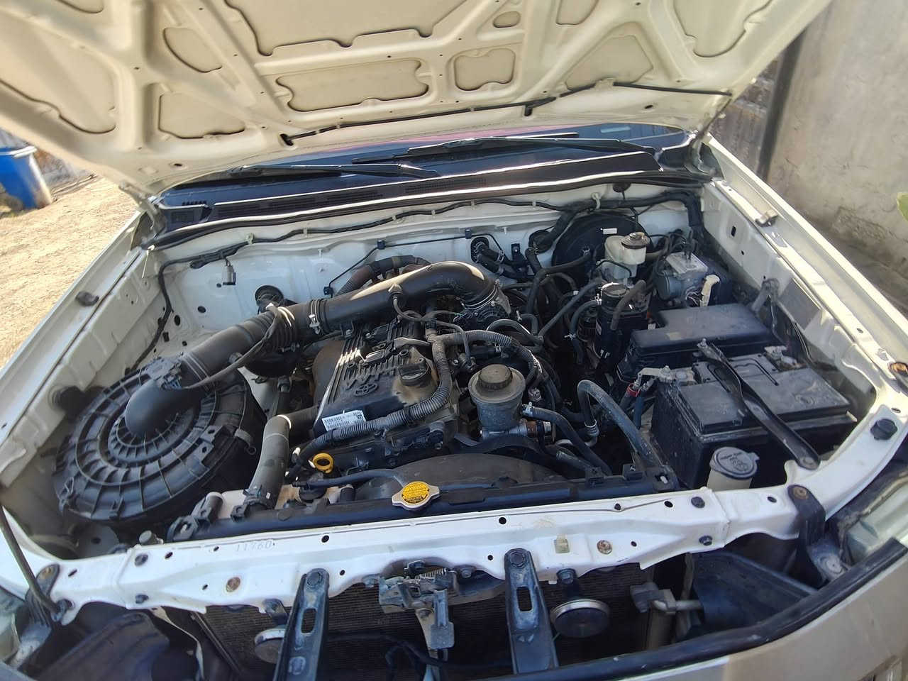 السلام عليكم ورحمة الله وبركاته مدير الكروب المحترم بيكب هايلوكس موديل 2014مكفوله كير عادي المكان واسط صويره ناحيه الحفريه غرب البنزين خانه الحفربه السعر خاص رقم صاحب السياره ***********؟؟.انا مكلف بل نشر
