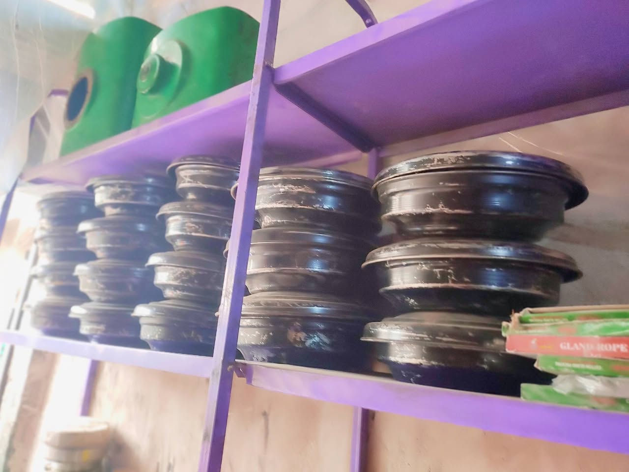 يتوفر لدى محلات الأخوين 
فلتر هواء (شوته)محرك هندويا 18 حصان 
(يوجد خدمة توصيل لكافة المحافظات)
العنوان سامراء الحي الصناعي/ محلات الأخوين 
📞 ‪                      ***********   
📞   ‏‪   ‏‪0771 092 9012‬‏
     ملاحظة
