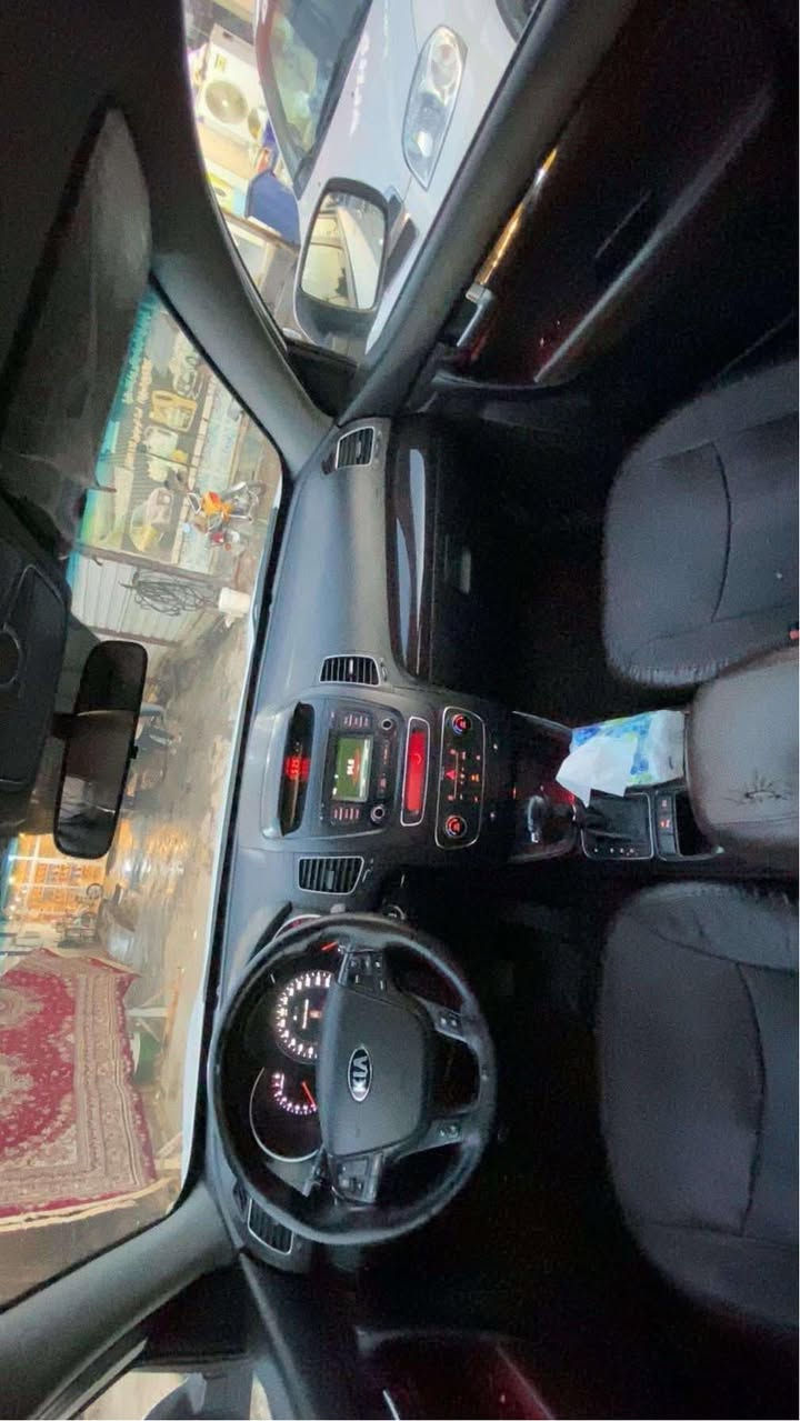 للبيع سورنتو كويتي آعلى فئة واحد 1 على واحد 1
موديل 2015 مكفولة كفالة عامة بلكااااامل
رقم بغداد شرط التحويل
المواصفات 
سبعه 7 راكب 
سته 6 سلندر 
ثلاث 3 قطع تبريد 
بصمه تشغيل 
بصمه أبواب 
اشاره ترحيب
يدات نيكل 
دواسات 

فور ويل
زراكات
حساسات جانبيه 
كاميرا  خلفية 
إشارة بالمرايه 
تحكمات ستيرن
بردات جانبيه 
شاشه 
كشانه جلد
كشانه كهرباء 
السيارة مكفوله كفاله عامه من الصبغ والتبديل والبارد
السعر (185)
المكان نجف كوفه 
للأستفسار الأتصال 

‭٠٧٨٢ ٤٦٢ ٩٤٢٢‬
