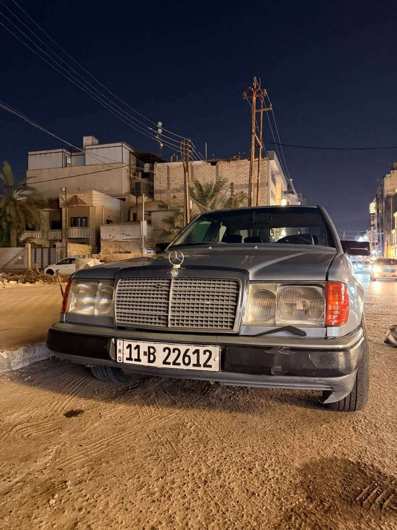 السلام عليكم 
مارسدس دب موديل 87
 كير ومكينة 2500
تبريد حداده كهربائيات كلها جاهزة 
رقم بغداد
 سنوية مامنتهيه 
هزة جديدة 
تحويل ثاني يوم السعر 52وبيها مجال للشراي
للتواصل واتساب ‭*********** مكان البصره البصرة, العراق

