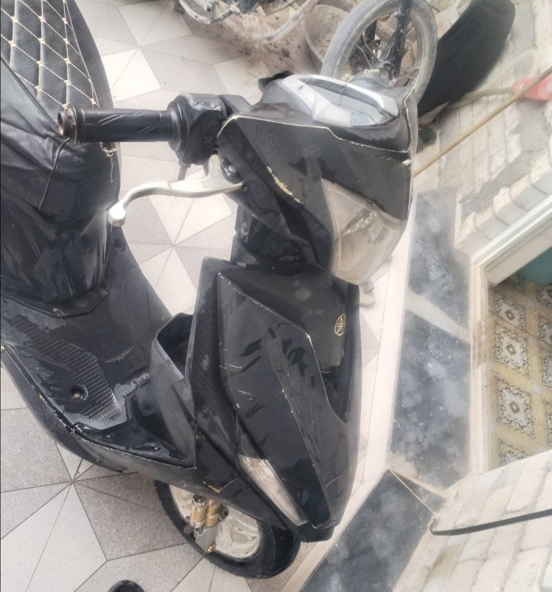 السلام عليكم دراجه ماكس مضلع دراجه نكره سلف ب اي وقت هندر شغال درجه مكينه مكفوله لا تنقيص ولا تبخير الدراجه جاهزه كهربائيات كله شغاله  مكاني كربلاء أمن الداخلي سعر 250 وبيه مجال بسيط للاستفسار ***********
