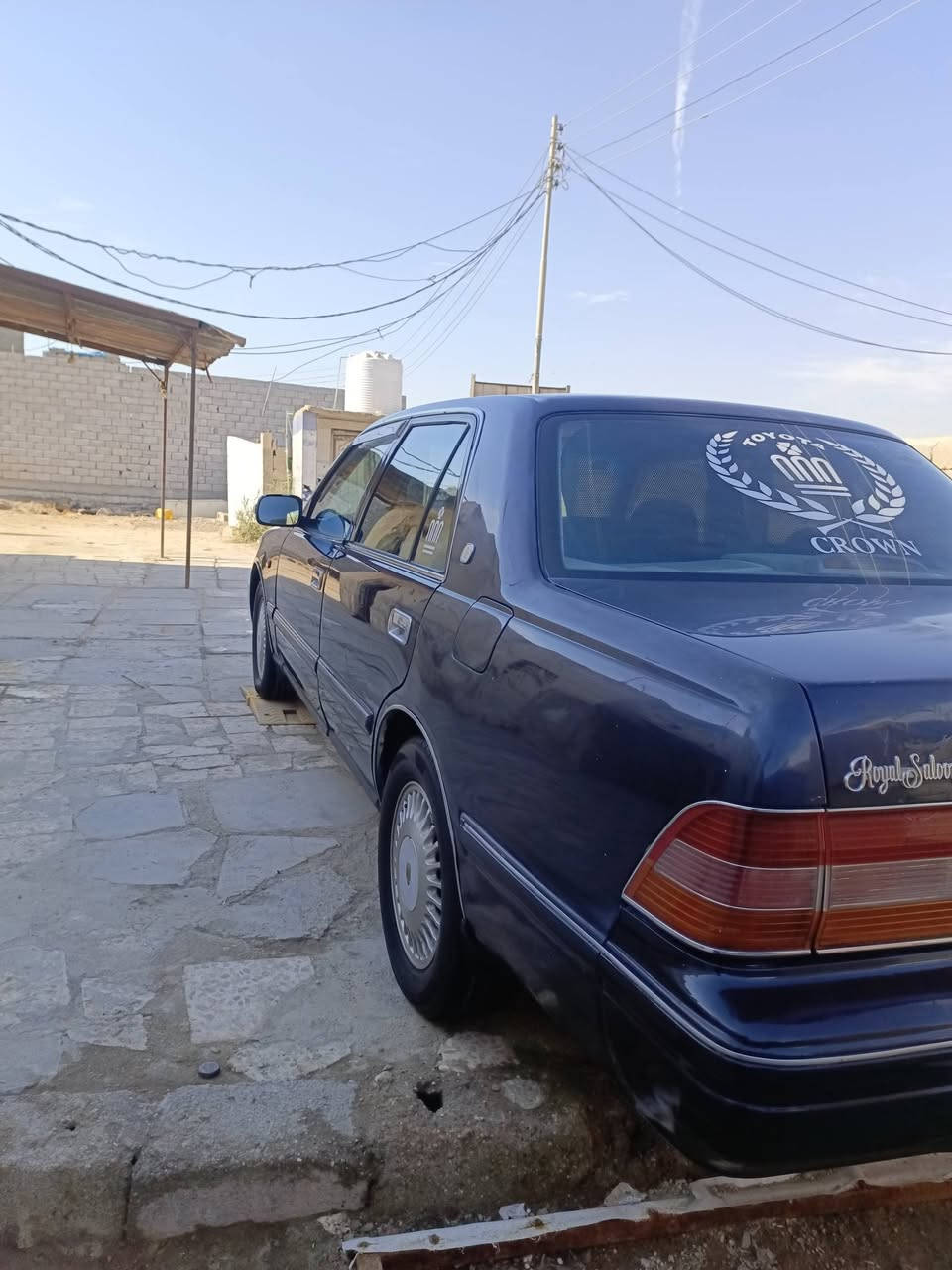 سلام عليكم سياره راس ثور تكم للبيع كفالة عامة بيهة بس صبغ بل تكم الوره قليل كلش اثر جراد سياره مكينه كير حداديه السياره نضيفه وحلوه مال جناي شاشه كامره وره مكاني البصره ابو الخصيب الصنكر السعر 100 وبيهة مجال قليل *********** هاذ الرقم بس علا الرصيد *********** وهاذ رقم بس واتساب
