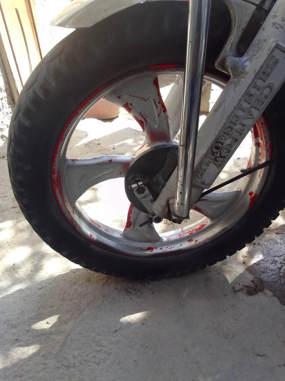 سلام عليكم تاير والويل للبيع


**إذا كنت صاحب هذا الإعلان وتريد حذفه لأي سبب، رجاءا أرسل رسالة إلى الدعم الفني**