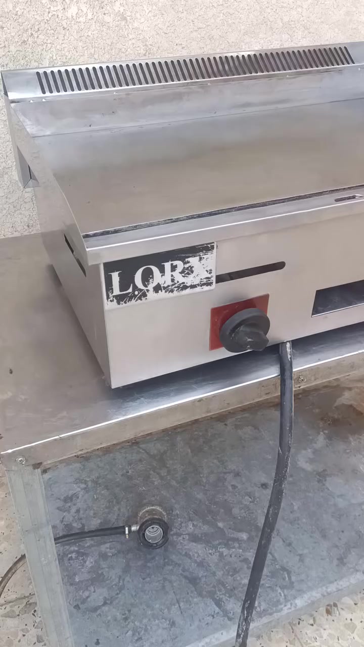 شوايه همبركر مع ميز استيل بغداد للبيع
***********
