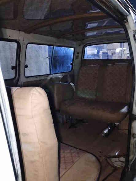 السلام عليكم سيارة تيوتا هايسةموديل 1992,غرامات 90الف فقط العنوان سعيدة الزعفرانية السعر 40ورقة وبيها مجال رقم الماني بغداد *********** و***********
