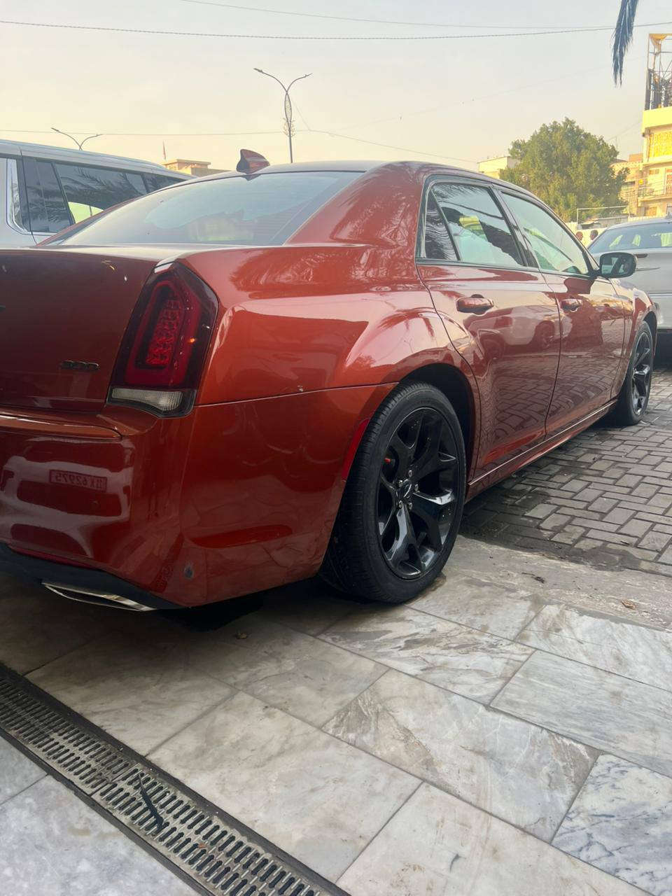 السلام عليكم أوباما موديل 21اصل رقم واسط بيهه جاملغ مبدل امامي فقط بدون ايرباك بدون دواخل فول مواصفات عده الفتحه بجم عريض السعر 265 وبيهه مجال للاتصال ***********ابومصطفى
