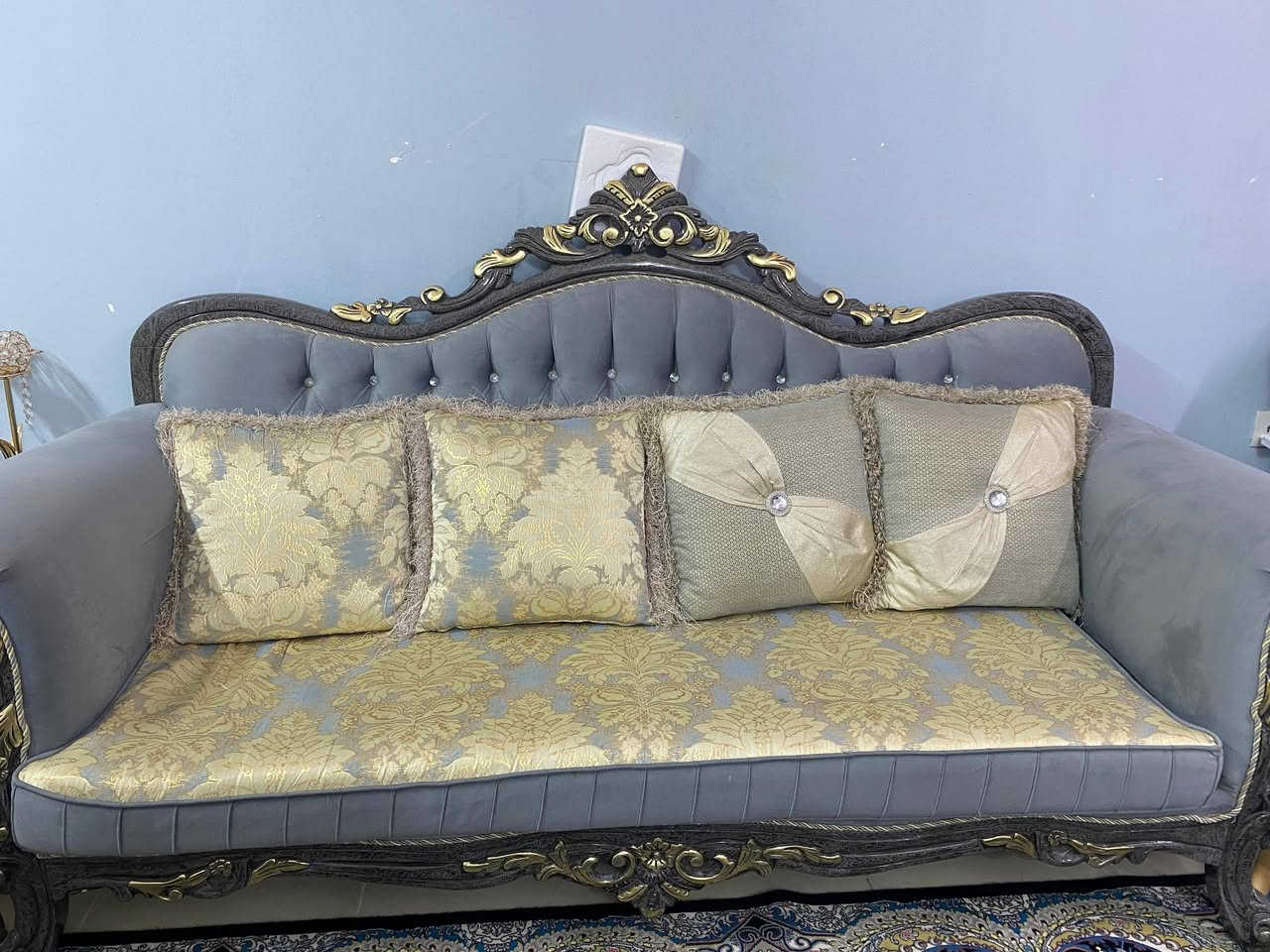 للبيع استعمال جدا نضيف الاستفسار خاص


**إذا كنت صاحب هذا الإعلان وتريد حذفه لأي سبب، رجاءا أرسل رسالة إلى الدعم الفني**