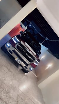 DWG RAM 2023  السياره حادثها كما موضح بل صوره  بدون دواخل بدون ايرباكا...