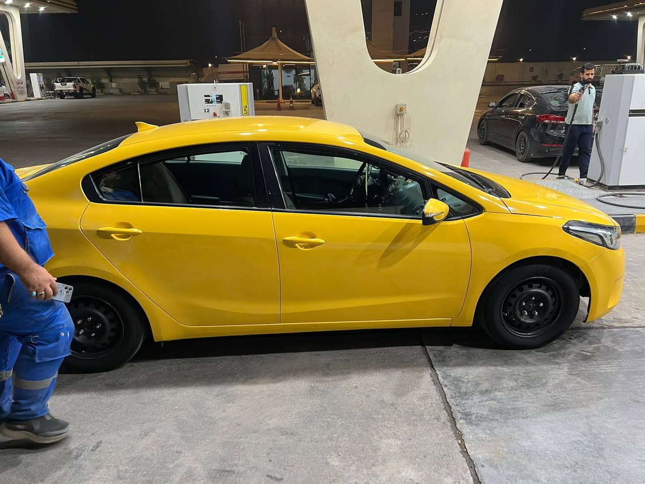 فورتي 17 معيود صبغها للجماليه منظومه غاز سياره نظيفه اي نقص مابيها ماارد على التعليقات بس اتصال المكان بغداد لاتصال ***********
