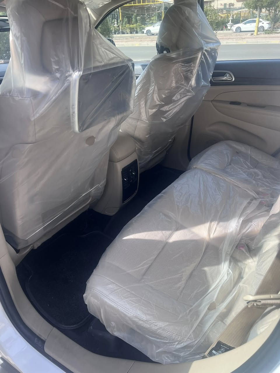 سلام عليكم
للبيع جيب لاريدو خليجي وكاله موديل 2019
مكفوله كفالة عامه مواصفات لاريدو معروفه
ماشيه ٦٧ ميل السياره جديده
رقم بغداد الجديد باسمي تحويل ثاني يوم
جاهزة من كل شي
مواصفات الفول الاريدو معروفه
مكانها بغداد حي الجهاد او البياع 

***********
