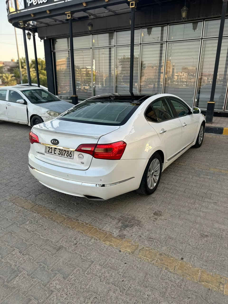 يالله السلام عليكم
للبيع كيا كادينزا 2011 خليجي فول ViP 1/1
رقم اربيل انكليزي سنوية لل 30
مداور ثاني يوم شرط
صبغ جاملغ خلفي فقط
وبارد مكانين بسيطات
محرك 6 سلندر 3500 ( دوش )
كير AT ) 6 نمر )
- مواصفات السيارة ViP فول
- بنوراما
- تبريد خلفي
- بصمة تشغيل
- بصمة ابواب
- بصمة جنطة
- نظام ترحيب 
- اشاير بل مري
- مري شفط
- كشنات كهرباء
- كشنات ذاكرة
- كشنات جلد بيجي
- كشنات تدفئة
- ستيرن متحرك
- دبل اكزوز خلفي
- لد امامي
- كشنات تبريد
- لد خلفي
- تحكم استيرن
- سماعات انڤنتي
- حساسات خلفية
- زراك لايت امامي
اخوان سيارة جاهزة للاخير
وكلش حلوة ونظيفة
السعر 94 وبيها مجال
مكاني نجف
***********
