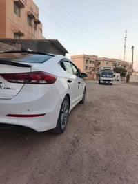 النترا ٢٠١٨ • محرك ٢٠٠٠ • جمارك كندي