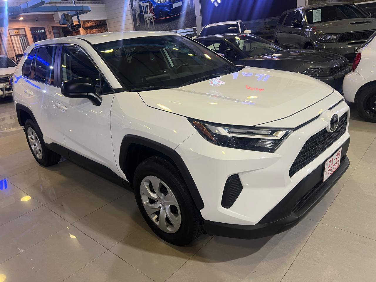 بسم الله....وعلى بركت الله
تويوتا رافورRV4
موديل 2025
مواصفات ..LE
السعر المطلوب,...265
المسافه المقطوعه..2الفين يعني زيرو
ارباك سليم  💯 💯
بجم كبس
ضررها قبق صندوق مبدل بلادي
صور الحادث موجود داخل الصور
مواصفاتها :
بريك بصمه اوتوماتيك
رادار امامي
نضام قيادة ذاتية
شاشة ايپاد
تحديد سرعة
تحكم ستيرن
كاميرا خلفي
نضام ECO
نضام Sport
العنوان - كركوك شارع المعارض----- معرض الرواسي
الاستفسار والاتصال على الرقم الموجود
***********
