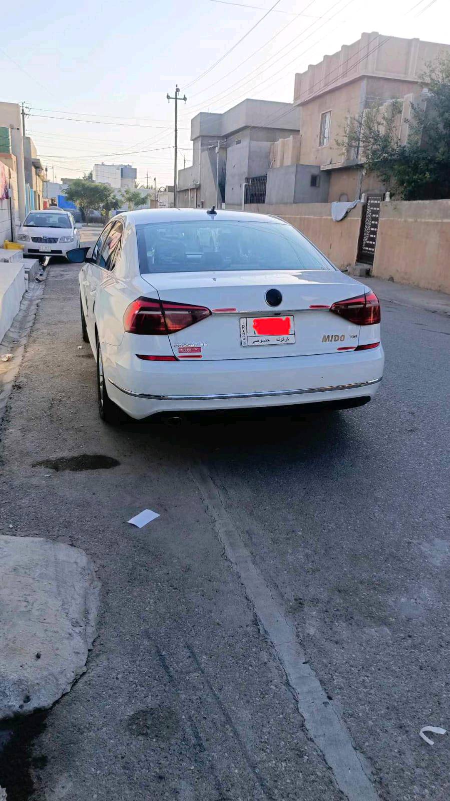 باسات فول مواصفات موديل 18 ورقم دولي وباسمي كشن جلد سقف سلايد حساسات بصمة شاشة كبيرة انترنت يفتح قنوات مشفرة وكشنات الامامي هيتر وكشن السائق كهرباء ومرايات هيتر يقلب ويا البك وبي كوبون بنزين والجامات والسلايد ينقفل من برة السيارة مجرد تلمس اليدة اذا كنت ناسي تقفلها.
بيع او مراوس بسيارة عالية عائلية .
مكان السيارة كركوك. لمزيد من المعلومات الاتصال 
***********
