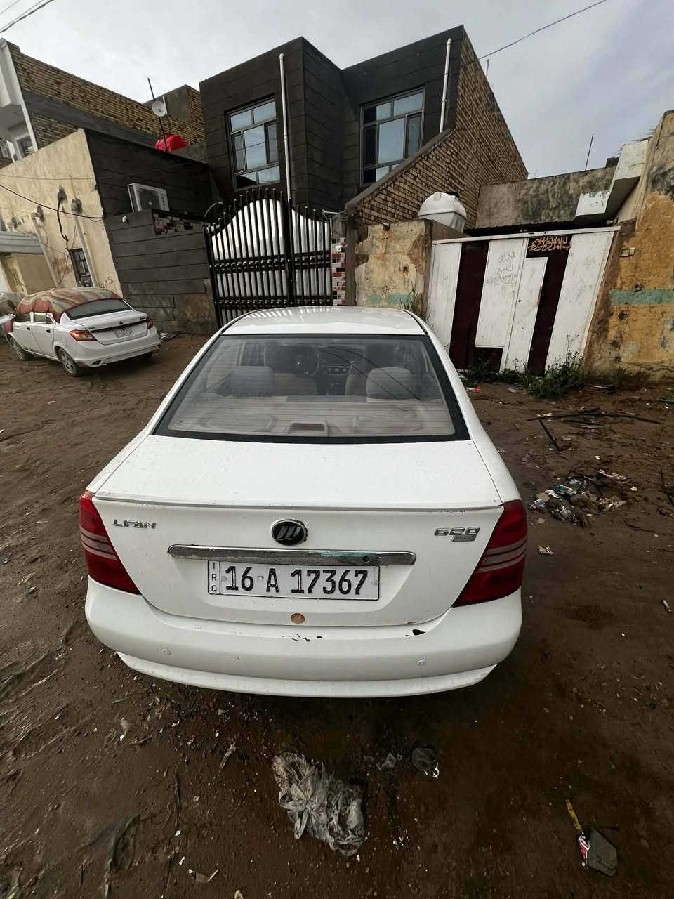 مكلف بل نشر 
ليفان 620 2013 سياره جديده حيل  مكفوله من صبغ والتبديل ماعدى خياسات ونص جاملغ امامي بدون فتح رقم انكليزي احله من صور كير مكينه تبريد كهربائيات خير من الله تخم تاير باتري جديد 

مكاني دوانيه 

السعر 45 وبيه مجال بسيط 

***********
