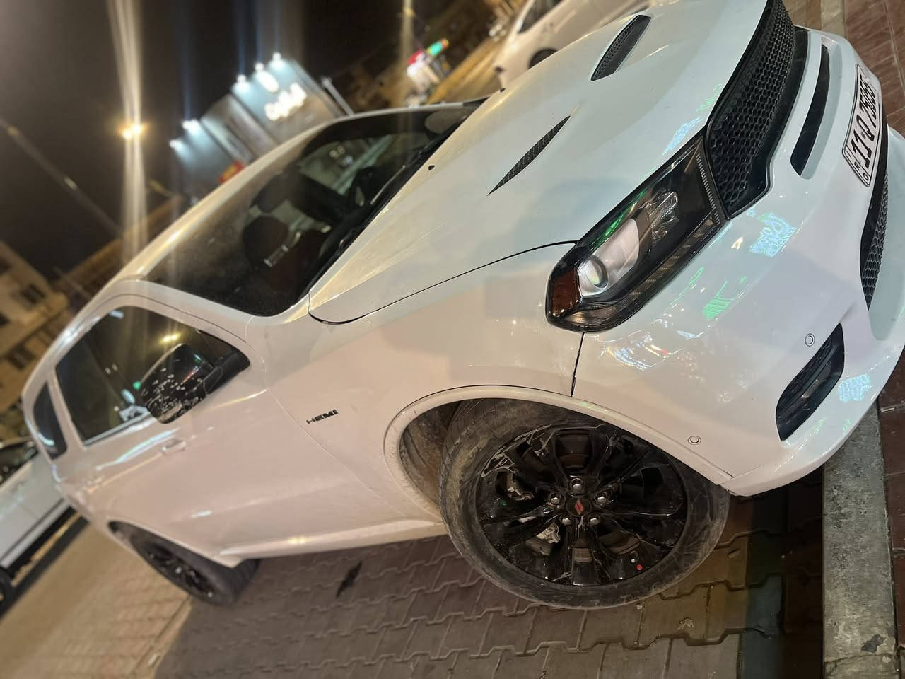 للبيع او المراوس دوج دورنكو 2020
فول مواصفات عدا الفتحه 
ماشيه 70 الف مايل 
السعر 230 وبيها مجال بسيط 
مكاني النجف 
***********
