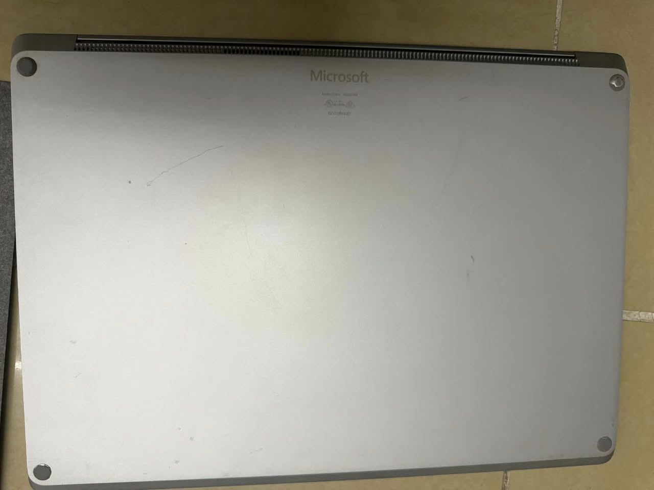 سيرفس لابتوب ٢ جيل ثامن رام 8 هارد 256 شاشة لمس شغالة مع الشاحن بس اكو حرق بسيط على الكيبورد واكو متوفر كيبور الها بدون الكيبورد الاضافي ٢٨٥ الف مع الكيبورد  ٣١٠ الف


**إذا كنت صاحب هذا الإعلان وتريد حذفه لأي سبب، رجاءا أرسل رسالة إلى الدعم الفني**