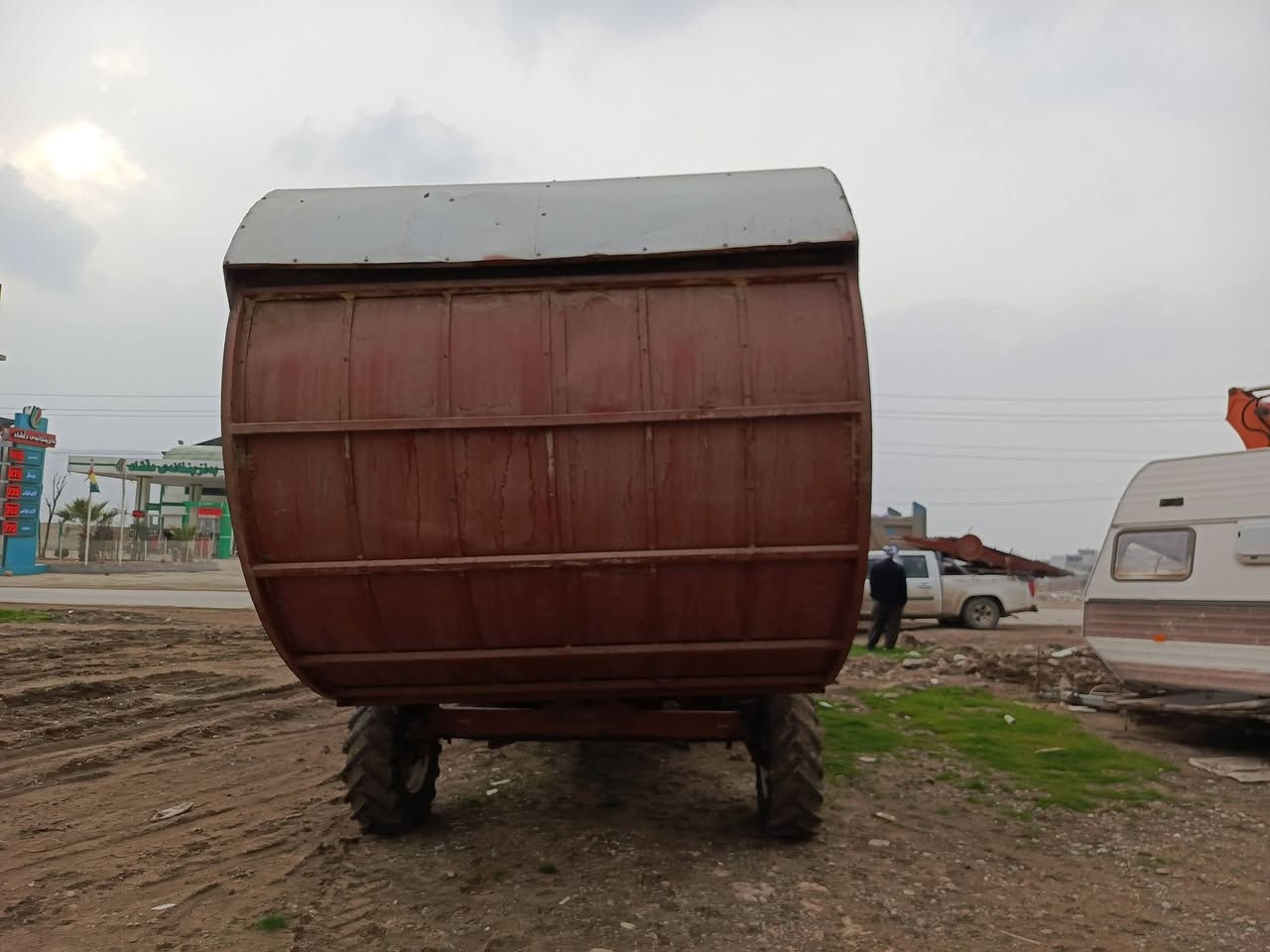 لافردا مۆدیل۱۹۹۷ اوروپی
مع طاحون 
بلادتبرید وقماره
محرك كیر مكفول
***********
***********
