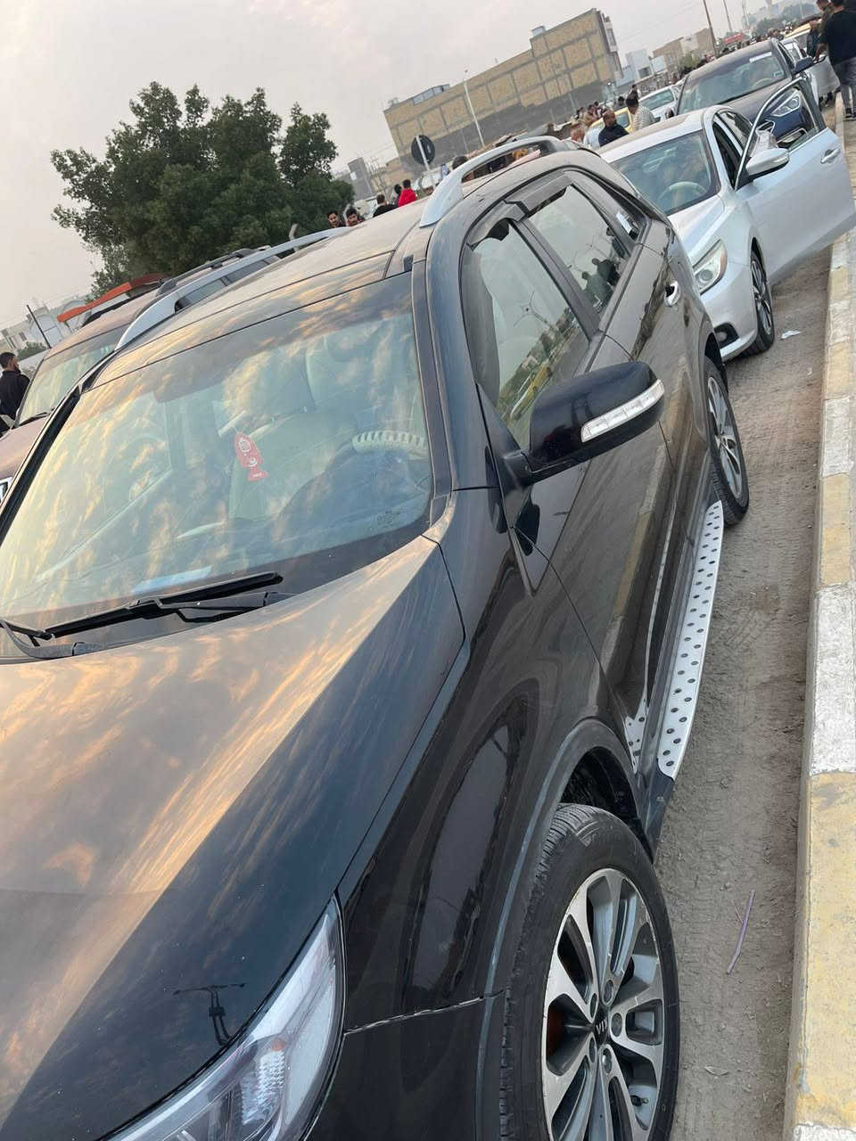 سورنتو2013شكل ل14واردخليجي 7راكب 6سلندر 3قطع تبريد بانوراما ماشيه184رقم بغداد بأسمي ضررها باب خلف وحاملغ خلف تعميروصبغ بدون تبديل السعر160وبيهامجال لشراي عنواني ذي قارالفهود*********** ناصرية, ذي قار
