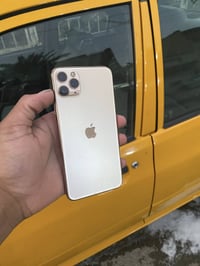 ايفون ١١ برو ماكس جهاز كلش نضيف وكلة شغال ذاكرة٢٥٦ بطارية ٧٨جهاز كلة ش...