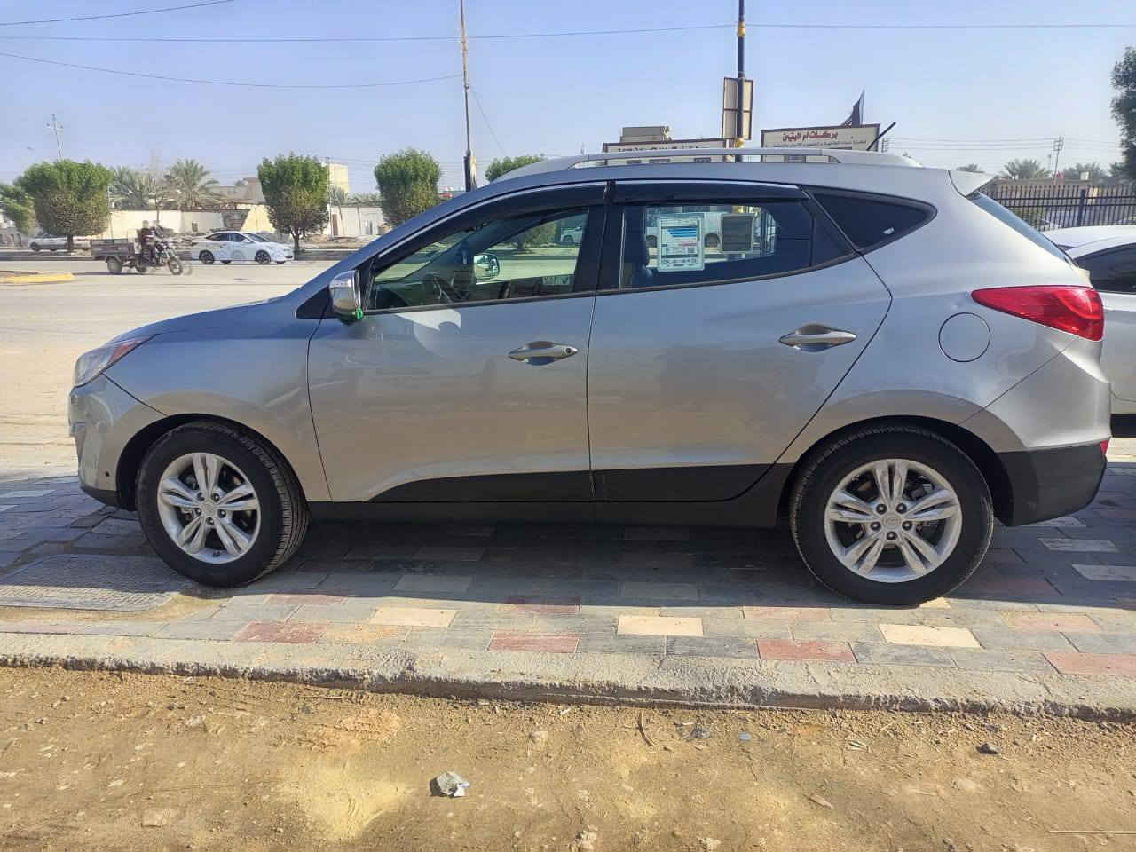 توسان 2013
امريكي دفع رباعي مكينه ٢٤٠٠
سياره جدا نظيفه
مكاني كربلاء
هزه جديده رقم كربلاء إنكليزي تحويل مباشر
***********
